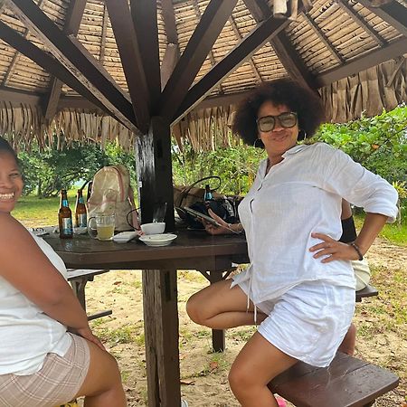 L Hippocampe Hotel Maroantsetra Bagian luar foto